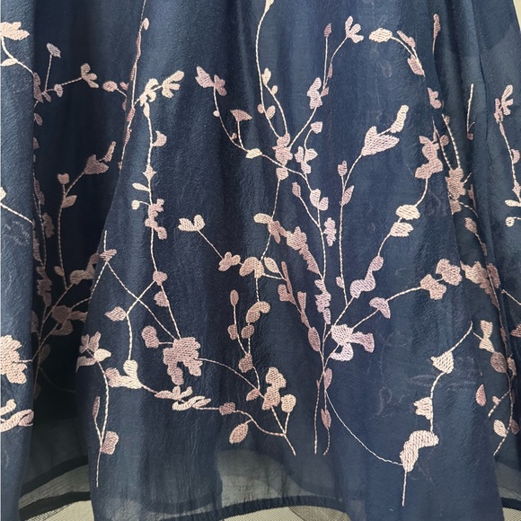 MISSLOOK Navy and Pink Embroidered Dress size 10 - Picture 2 of 5